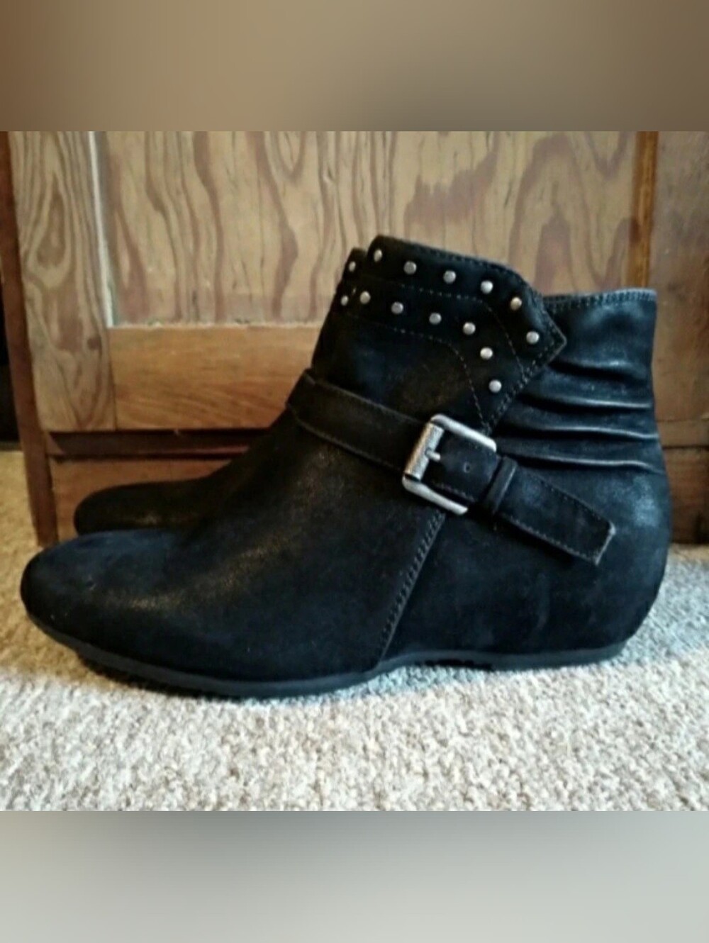 Womens NWOB Black Faux Suede Studded Ankle Boots with Hidden Wedge Buckle Sz 7.5